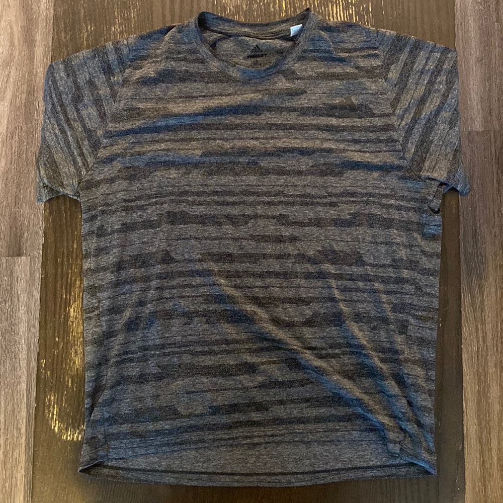 Adidas Athletic Grey Large T Shirt